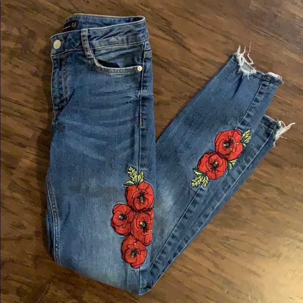 Zara Embroidered Jeans